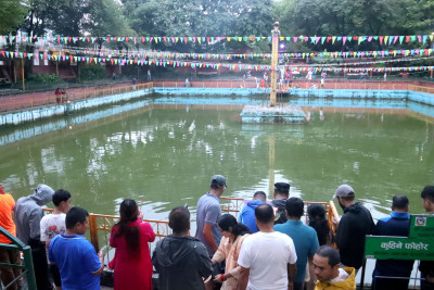  वासुकिनाथ, नागपोखरी र टौदहमा बिहानैदेखि भक्तजनको लाम 